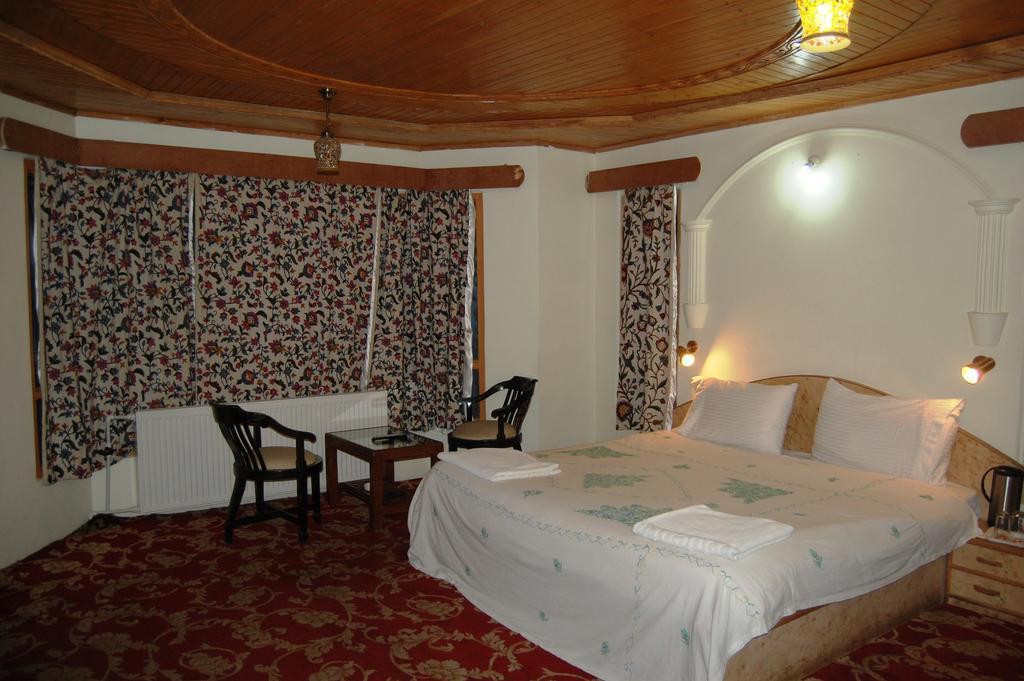 Hotel Paradise Inn Pahalgām Dış mekan fotoğraf