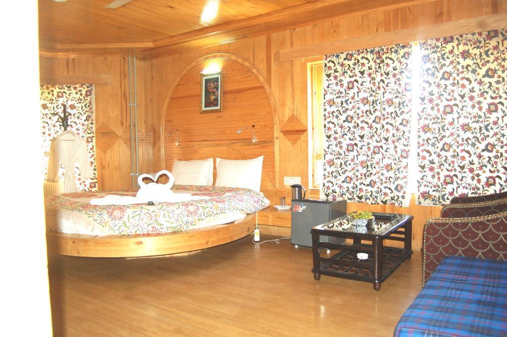 Hotel Paradise Inn Pahalgām Dış mekan fotoğraf