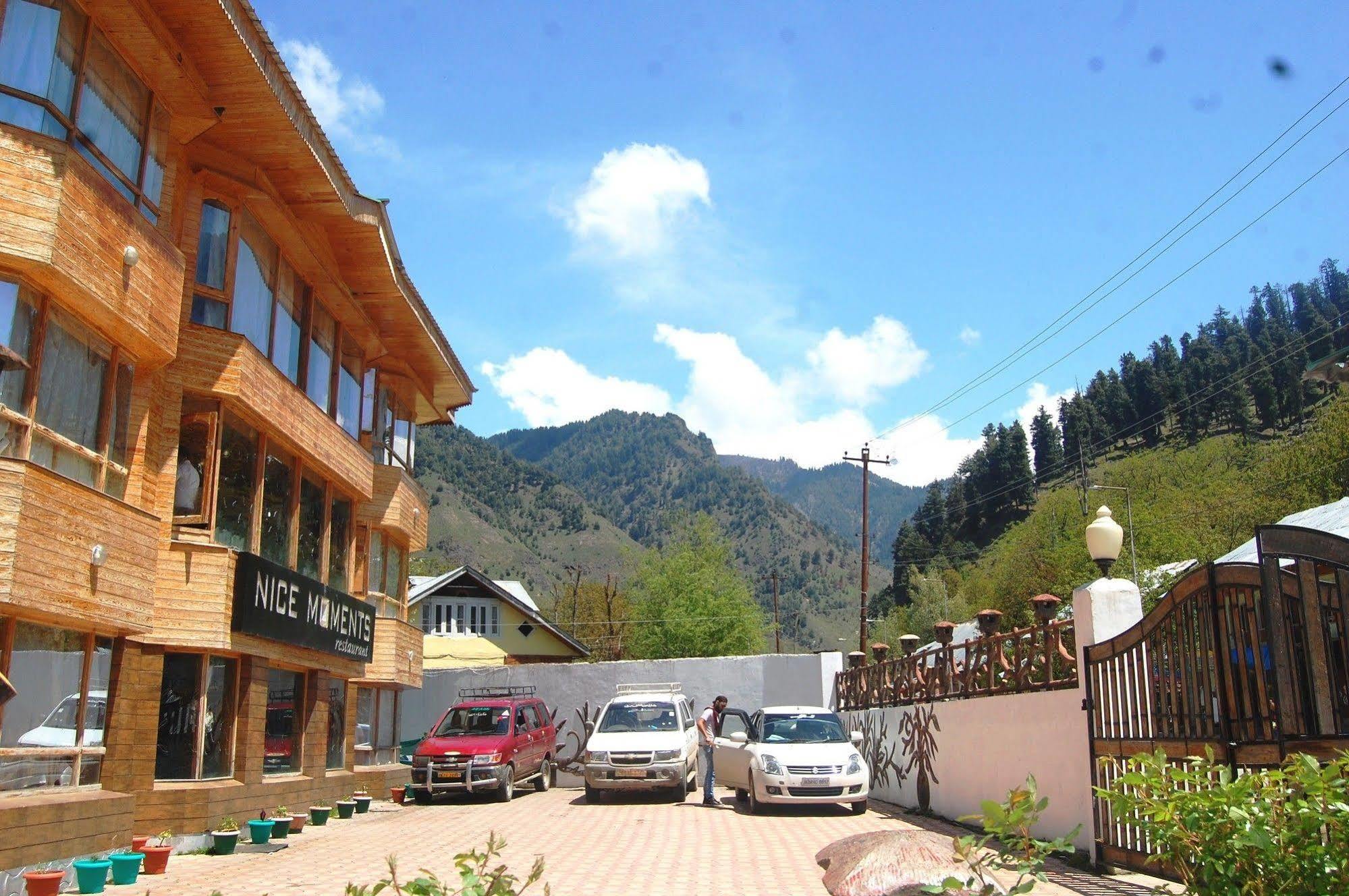 Hotel Paradise Inn Pahalgām Dış mekan fotoğraf