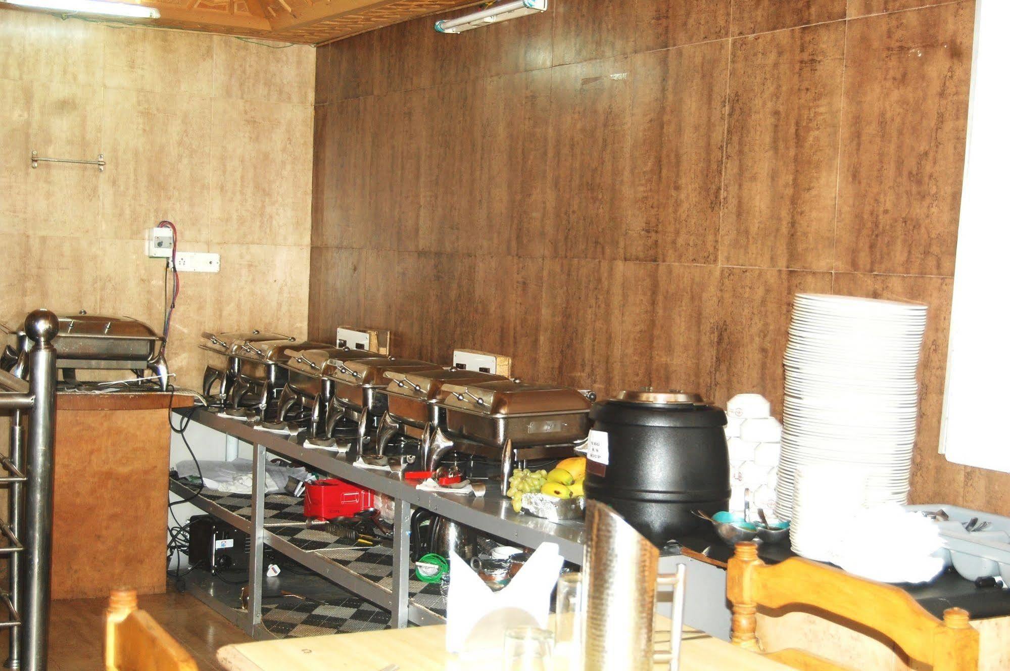 Hotel Paradise Inn Pahalgām Dış mekan fotoğraf